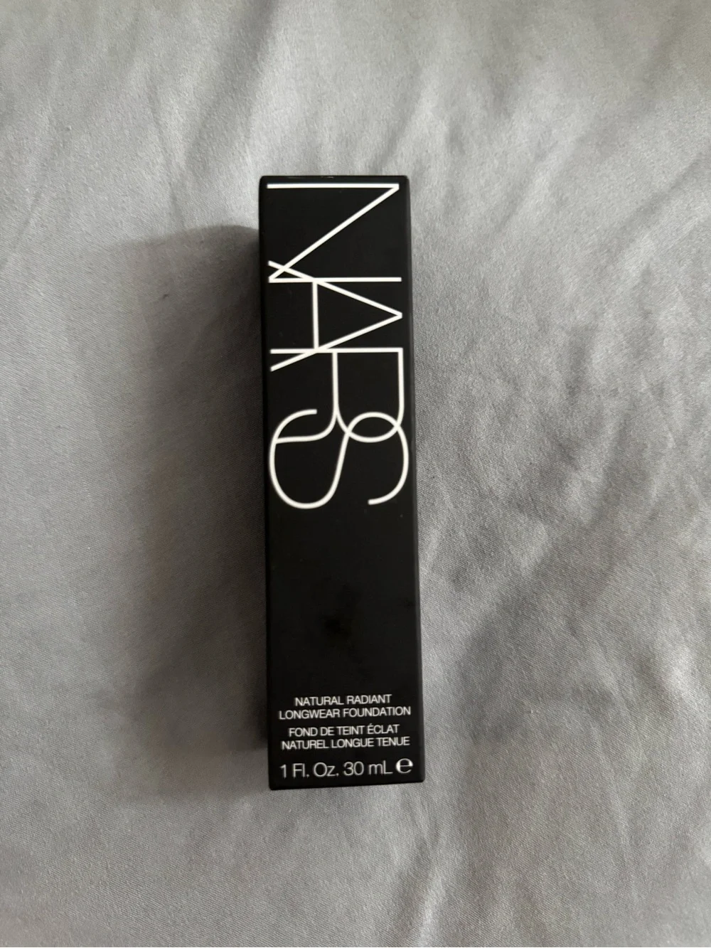 NARS Natural Radiant Longwear Foundation — Light 2.5 YUKON